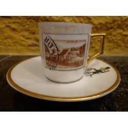 Xícara de Coleção em Porcelana Parana