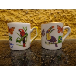 Par de Pequenas Canecas em Porcelana