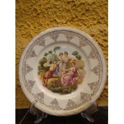 Prato de Parede em Porcelana Uruguaya