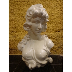 Busto Mulher em Faiana