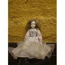 Antiga Boneca Com Cabea Em Porcelana - R 3736